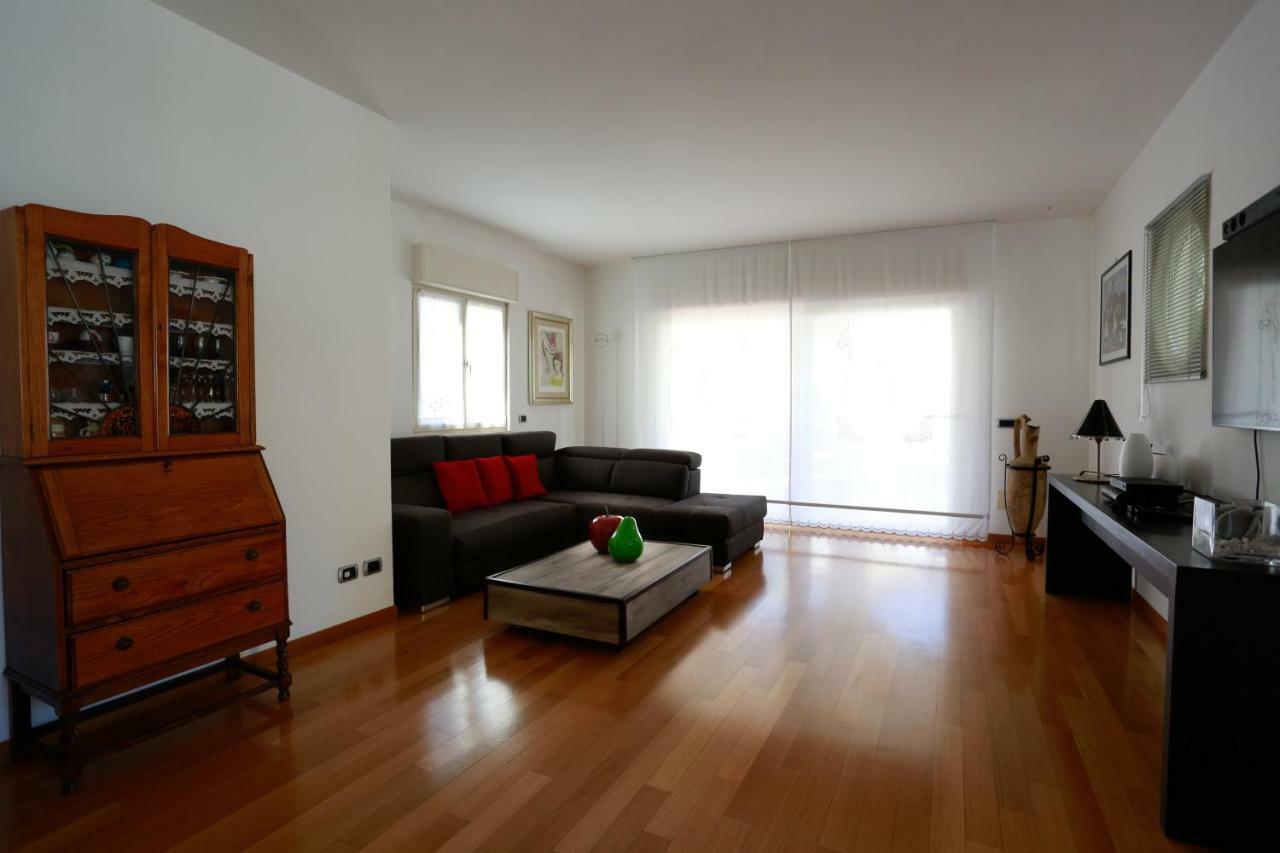 L'Ippocampo Guest House サバウディア エクステリア 写真